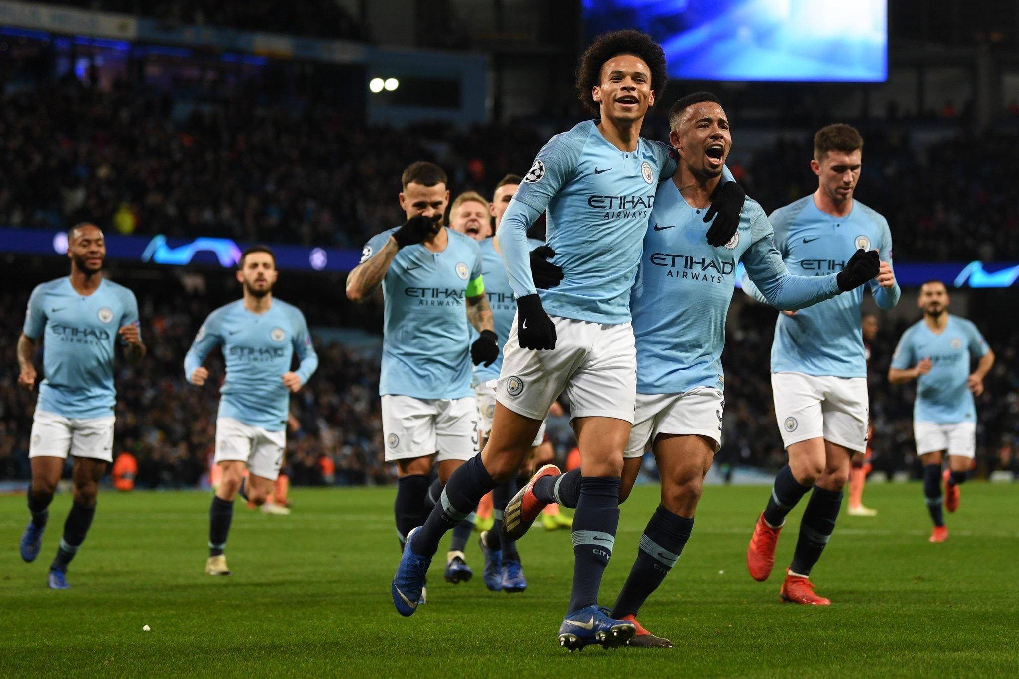 年轻球员常 年轻球员常